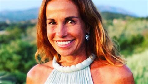 Cristina parodi cristina parodi (alessandria, 3 novembre 1964) è una giornalista e conduttrice televisiva italiana. Cristina Parodi mostra le spalle al matrimonio e incanta ...