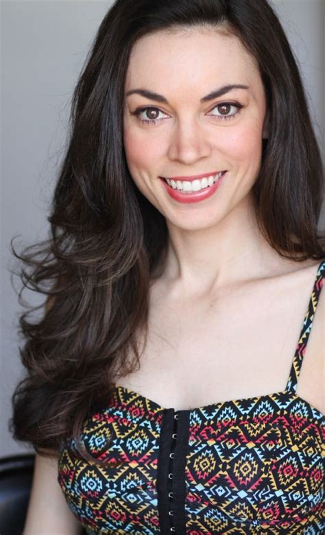 Wife, mom of humans and critters, and teacher of all wild things! Jennifer Ingrum fotka