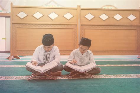 Pada tahapan belajar, atau pada ilmu tajwid dasar dipelajari ketika kita sudah mengetahui huruf huruf alquran atau huruf huruf hijaiyah, serta kita. Belajar Baca Dan Semak Al Quran Bertajwid Mengikut Juz ...