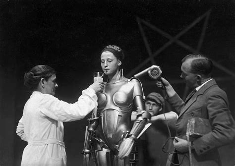 The characters brought the movie alive; Ficha Técnica | Metropolis (1927) - Entreter-se