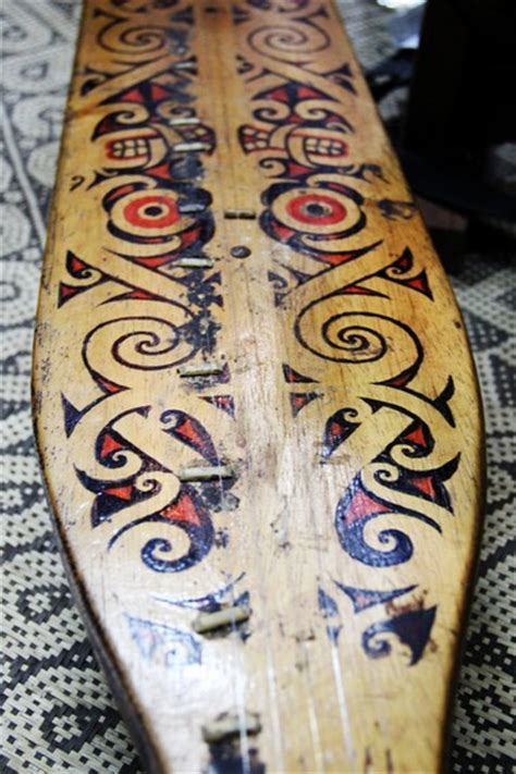 Dalam keseharian kita mungkin alat musik tradisional ini alat musik tradisional dipukul selanjutnya adalah taktok trieng yang merupakan alat musik yang berasal dari aceh. Alat Musik Bende Terbuat Dari