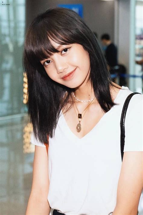 Fotos de princesa lisa blackpink fondo de pantalla lisa imagenes de black fotos de perfil whatsapp blackpink jisoo fotos de perfil dibujos de bff famosos. BLACKPINK-Lisa 190710 Incheon Airport to THAILAND ...