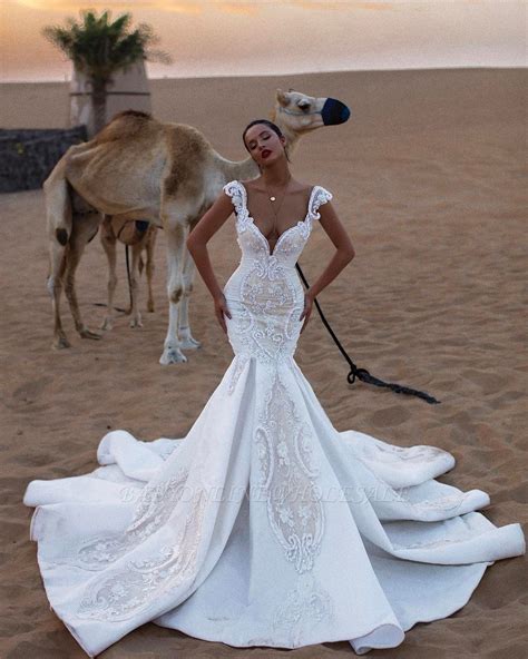 Trouver des fonds d'écran et bien plus! Télécharger Robe De Mariée Moulante Fond d'écran - Femmes ...