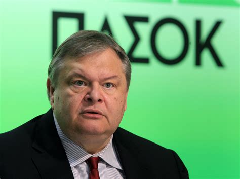 Τα νέα εργαστηριακά επιβεβαιωμένα κρούσματα της νόσου που καταγράφηκαν τις τελευταίες 24 ώρες είναι 2.729, εκ των οποίων 13 εντοπίστηκαν κατόπιν ελέγχων στις πύλες εισόδου της χώρας ΠαΣοΚ: Απαντά σε επτά ερωτήματα για το αντιρατσιστικό ...