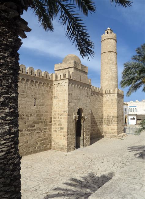 Km and a coastline of 1,148 km on the mediterranean sea to the north. Tunisia. Sousse.