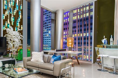 While you'll enjoy stopping to chat with all of the colorful characters found in vegas, you'll really relish having a peaceful place to rest and recharge between. Million Dollar Las Vegas Penthouse Pads - Luxury Condos ...