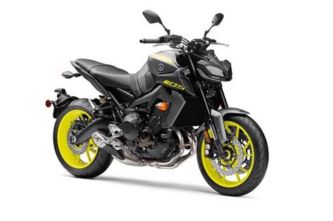 The bike sports a radical design language and a muscular fuel tank. 2018 Yamaha MT-09 Launched In India - Price, Engine, Specs ...