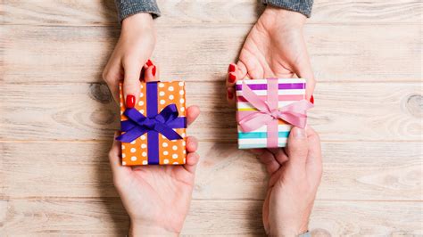 Gift Wrapping | Real Simple