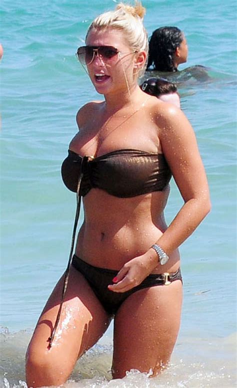 Billie faiers pictures and photos. Picture of Billie Faiers