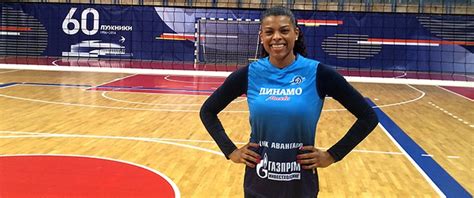 Fernanda is turning 36 years old in ; Fernanda Garay confirma acerto para defender o Dinamo ...