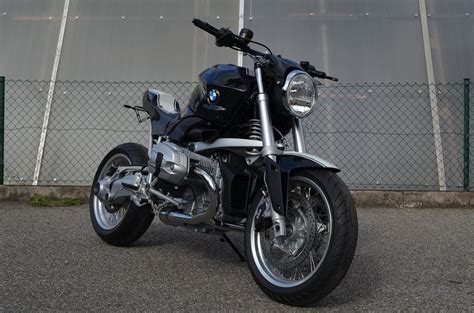 The bike was presented in september 2014 at the intermot. Umgebautes Motorrad BMW R 1200 R von BMW Motorradcenter ...