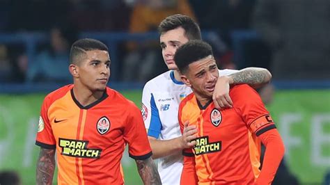 Check spelling or type a new query. Taison: Shakhtar Donetsk defender sent off after reacting ...