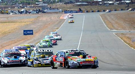 El entrerriano de ford ganó de punta a punta en san nicolás y empezó la temporada con todo. Se corre el Turismo Carretera en Centenario - Diario Neuquen