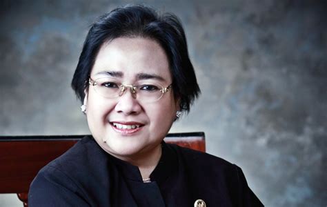 Rachmawati soekarno maafkan zaskia gotik. Kecam Zaskia Gotik, Rachmawati Soekarno Minta Kasus Hukum Dilanjutkan