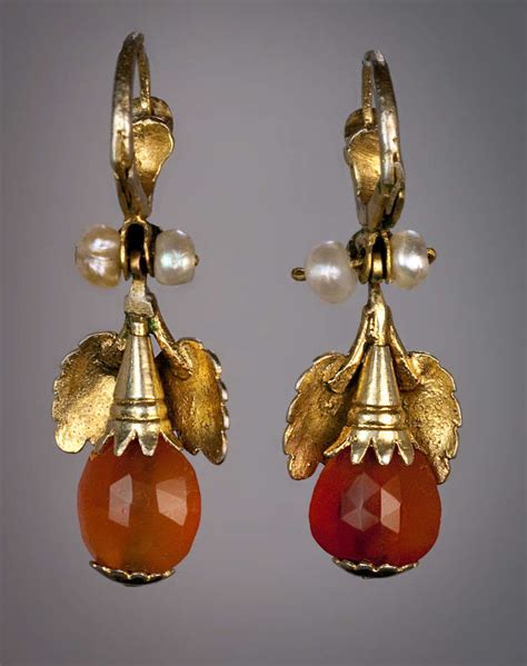 Aliexpress carries many amber gold jewelry related products, including. Georgian Amber Gold Earrings For Sale at 1stdibs