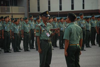 Maktab tentera diraja (mtd) adalah merupakan sebuah sekolah tentera yang ditubuhkan untuk melatih anak muda malaysia untuk berkhidmat dalam. Permohonan Maktab Tentera Diraja (MTD) 2013 ~ ScaniaZ