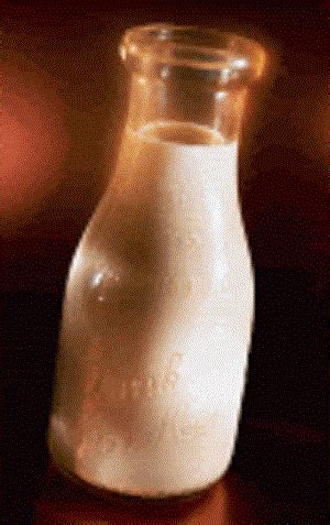 By definition and tradition, buttermilk is the liquid that remains after butter is churned out of cultured or fermented cream. Ways to Make Buttermilk Out Of Whole Milk Recipe - (4.5/5)