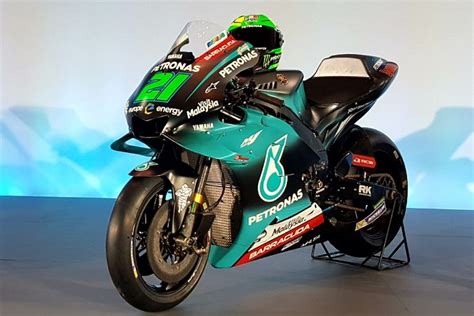 Daftar produk sepeda motor yamaha indonesia. MotoGP | Tutti gli scatti della Yamaha Petronas - FOTO ...