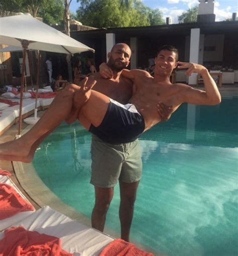 Cristiano ronaldo e badr hari: Un kickboxer al posto di Irina: il gossip su Cristiano ...