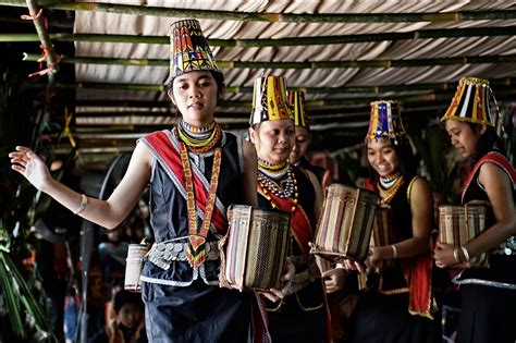 Bidayuh longhouse annah rais cultural experience malaysia adventoro. -Tracks Bed & Breakfast-: Annah Rais Bidayuh Longhouse