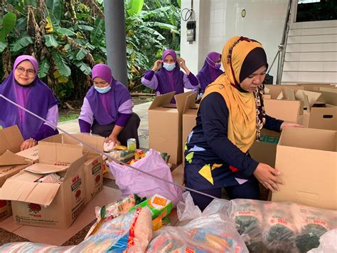 Kereta untuk dijual di kelantan, malaysia. YADIM sedia gerak sukarelawan pasca banjir