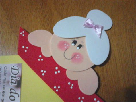 Bandeirola dia dos pais em algumas datas comemorativas surge a obrigatoriedade da construção de murais/painéis para decorar a sala de aula e/ou o espaço escolar. Lembrancinha Dia dos Idosos ou Dia dos A | Coisinhas da ...