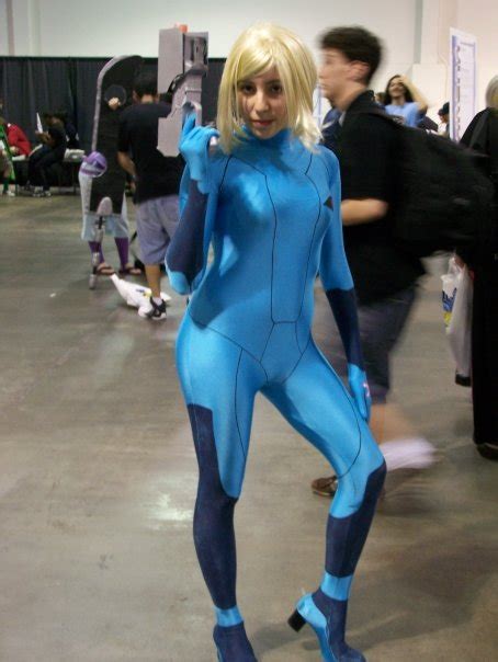 At christmas friends often give _ presents. Zero Suit Samus Cosplay by xallurex on DeviantArt