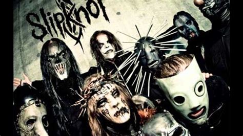 Slipknot is an american heavy metal band formed in des moines, iowa in 1995 by percussionist shawn crahan, drummer joey jordison and bassist paul gray. Slipknot's Bassist Was Rushed to Hospital Mid-Way Through ...