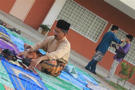 Semoga dengan adanya laman/portal rasmi sekolah ini insya allah ianya akan dijadikan satu flatform paparan maklumat perkembangan pelbagai aktivit sekolah samada dalam bidang kurikulum dan. Album Program & Aktiviti STAND: Majlis Iftar Jama'e ...