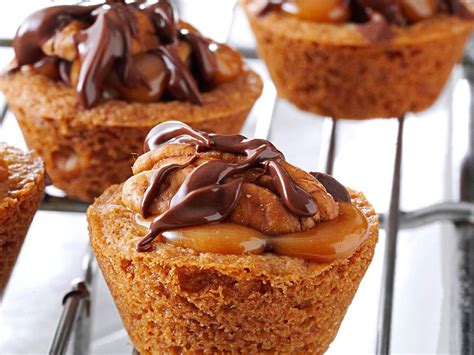 Preheat oven to 350 degrees. Kraft Caramel Recipes Turtles - Ultimate Turtle Cheesecake ...