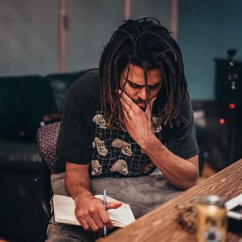 Cole's new album is going to be received. Nouveau son surprise de J. Cole intitulé "Snow On Tha Bluff"🔥 en 2020 | J cole, Instagram, Insta