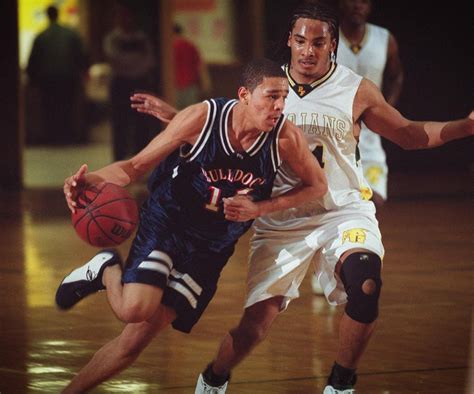 The sideline story, which debuted on top of the billboard 200. J. Cole está a treinar para chegar à NBA. - NBA PORTUGAL