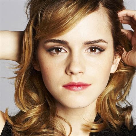 Akan tetapi jika dilihat dari koleksi fee watson full videonya, memang ada unsur kesengajaan, ini menurut pandangan mimin ya gaes. 10 Latest Emma Watson Hd Images FULL HD 1080p For PC ...