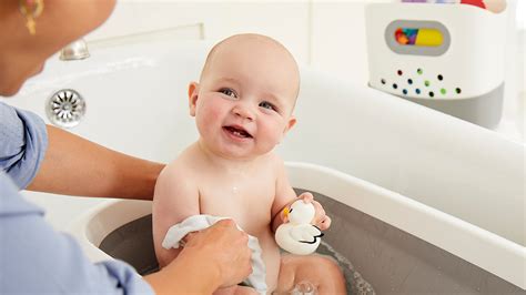 How often does my newborn need a bath? How to Give Bath to Baby in Winters - How Often Should I ...