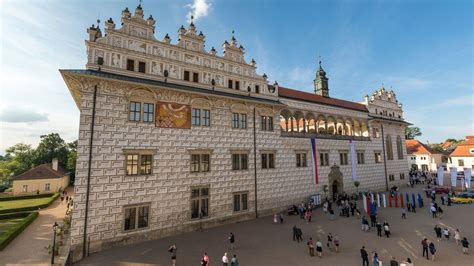 Vstupenky a informace o nadcházejícím festivalu. Srdečná Smetanova Litomyšl zahajuje svůj 61. ročník ...