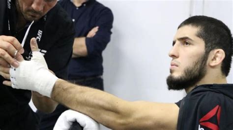 Is ufc lightweight islam makhachev related to khabib nurmagomedov? Islam Makhachev no combatirá ante Rafael Dos Anjos debido ...