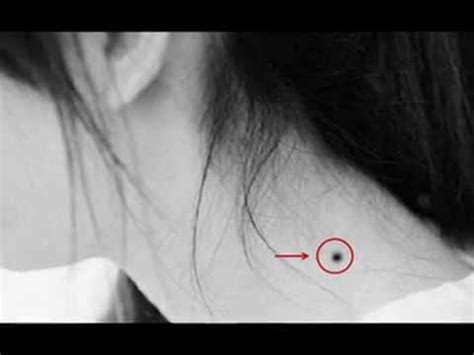 Berikut adalah mitos ramalan arti tahi lalat di leher. 5 Arti Tahi Lalat di Leher menurut Primbon Jawa terhadap ...