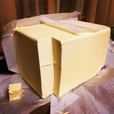 Pasteurized butter, exporter unsalted butter for east and west europe, germany. LURMARK UNSALTED BULK BUTTER 25KG/carton (Sold by carton ...