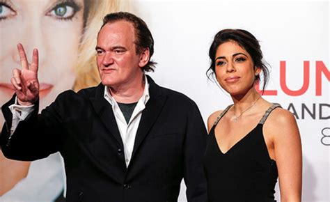 Born in knoxville, tennessee, tarantino grew up in los angeles. N12 - שודדים פרצו לבית טרנטינו-פיק