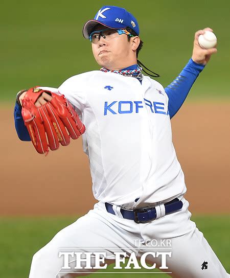 그가 양현종의 선발 합류 가능성을 높게 보는 이유는? TF포토 양현종 '금메달 향한 투구' - 포토 > 기사 - 더팩트