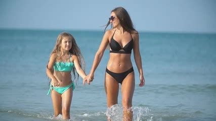 From tongue twisters for kids to tongue twisters with the letter s, here are some of the most popular english tongue twisters to perfect pronunciation. Free bikinni nudist teen pictures - japanese sex