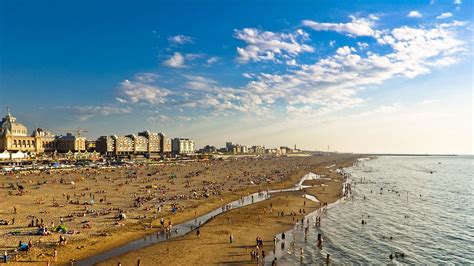 Der ultimative guide für fkk an deutschen küstenabschnitten und der oase strand ist der fkk strand der ostfriesischen insel norderney, welcher seit geraumer zeit. Die schönsten FKK-Strände in Europa | Männersache