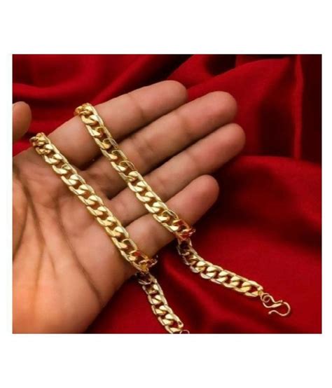 Gold chains are among the most popular jewellery for men. 22K Gold Plated Neck Chain for men 20 Inch long , 8mm thick textured Link Chain: Buy 22K Gold ...