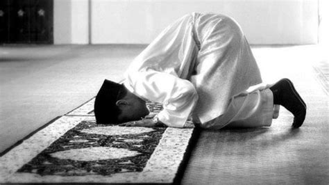 Doa qunut nazilah dilakukan ketika terjadi bencana. BACAAN Doa Qunut Sholat Subuh Sendiri dan Berjemaah Jadi ...