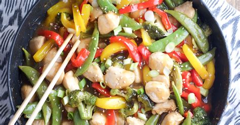 This easy homemade stir fry sauce is using soy sauce and great with chicken, beef and vegan recipes. Our Go-To Homemade Stir-Fry Sauce Recipe | Healthy Ideas for Kids