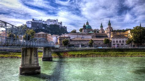 Salzach — salzachtal bei werfen, im hintergrund die hohen tauernvorlage:infobox salzach — saltar a navegación, búsqueda río salzach el salzach atravesando la cordillera del tauern país. Über die Salzach gehts zur Altstadt Foto & Bild | europe ...