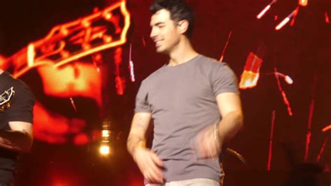 Jonas brothers and nick jonas selfish (2021). Jonas Brothers - Burning Up - Manchester Arena - YouTube
