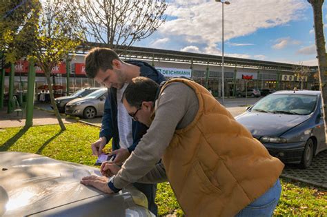 Baleseti kárbejelentő letöltés után olvassa el az. Hibás kitöltésnél a vétlen nem kap kártérítést - Autó-Motor