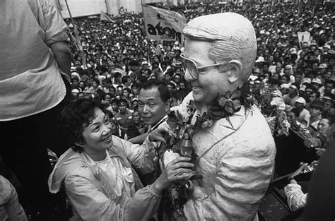 This page, our contribution to the nation's tribute to ninoy's life and legacy, features a timeline, infographics, essays, and testimonials. New Beauty News: corazon aquino funeral