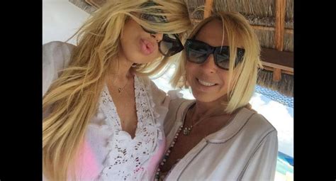 Последние твиты от laura bozzo (@laurabozzo). Alejandra de la Fuente: conoce a la hija de Laura Bozzo ...